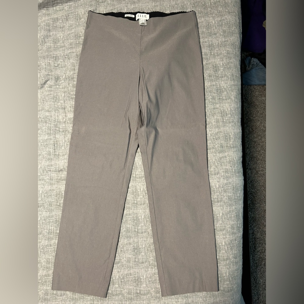 Gray Elle cropped dress pants Size L